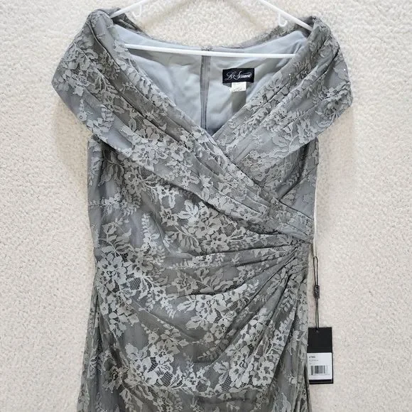 La Femme Portrait Neck Lace Gown Women's 14 Platinum Embellished Rhinestones - Picture 2 of 15